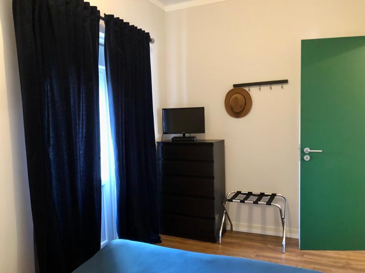 Apartamento Torres Vedras Centro Luaran gambar