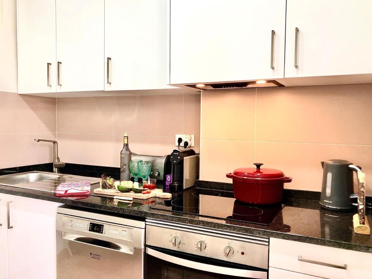 Apartamento Torres Vedras Centro Luaran gambar